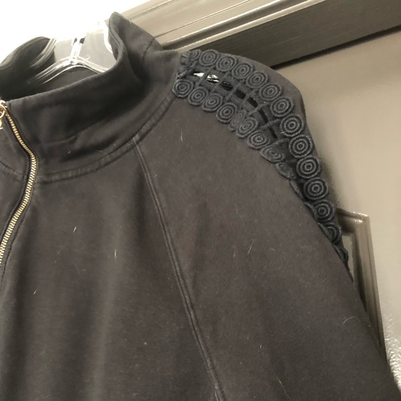 Lilly Pulitzer black cutout long sleeve popover sweatshirt dress - Picture 2 of 4